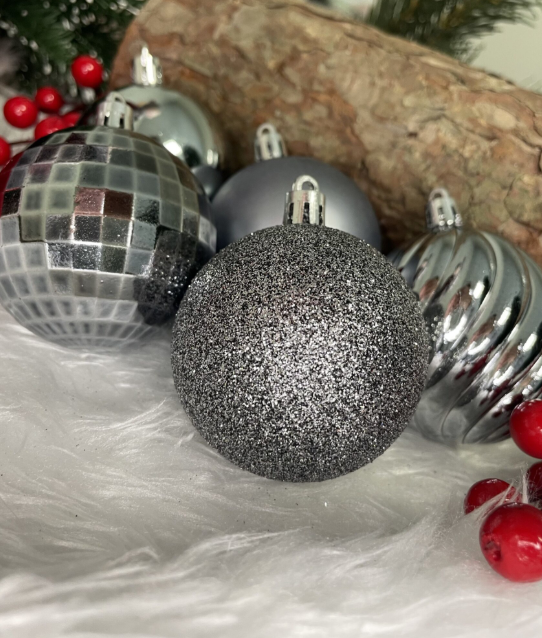 Set Premium Globuri de Crăciun (20 Bucăți), 6 cm, 5 Texturi Mixte, Culoare Argintiu