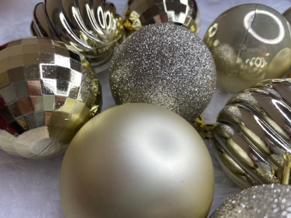 Set Premium Globuri de Crăciun (20 Bucăți), 6 cm, 5 Texturi Mixte, Culoare Auriu